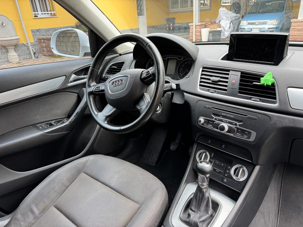 Audi Q3 2.0 TDI Advanced 140cv