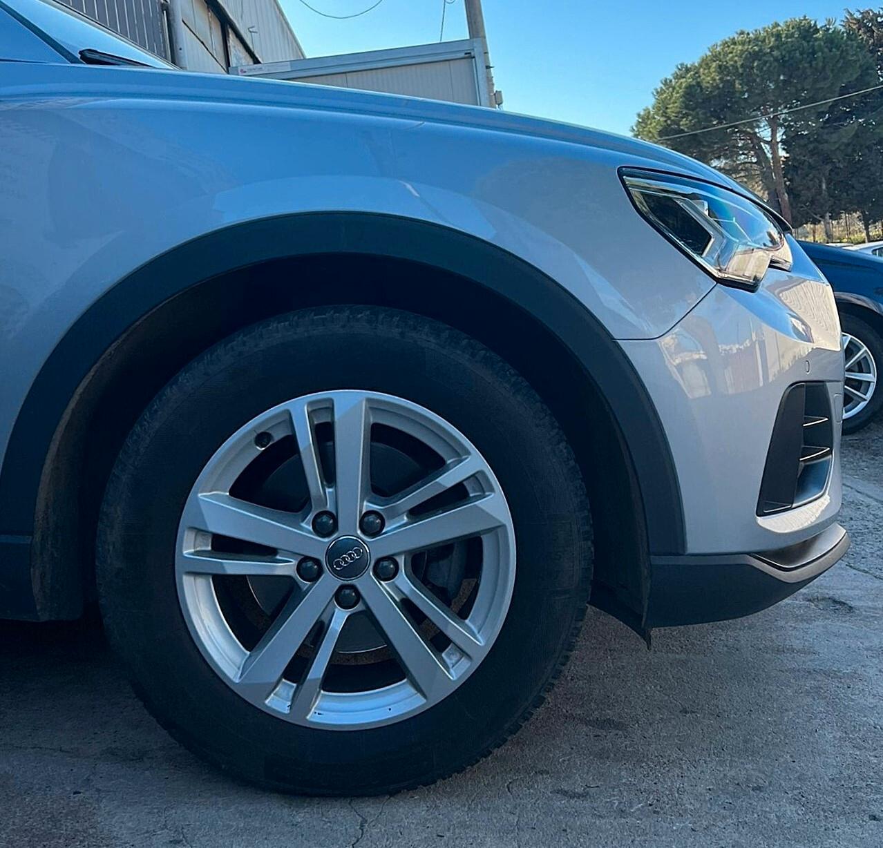 Audi Q3 2.0 TDI 150 CV S Tronic Sport - 2019