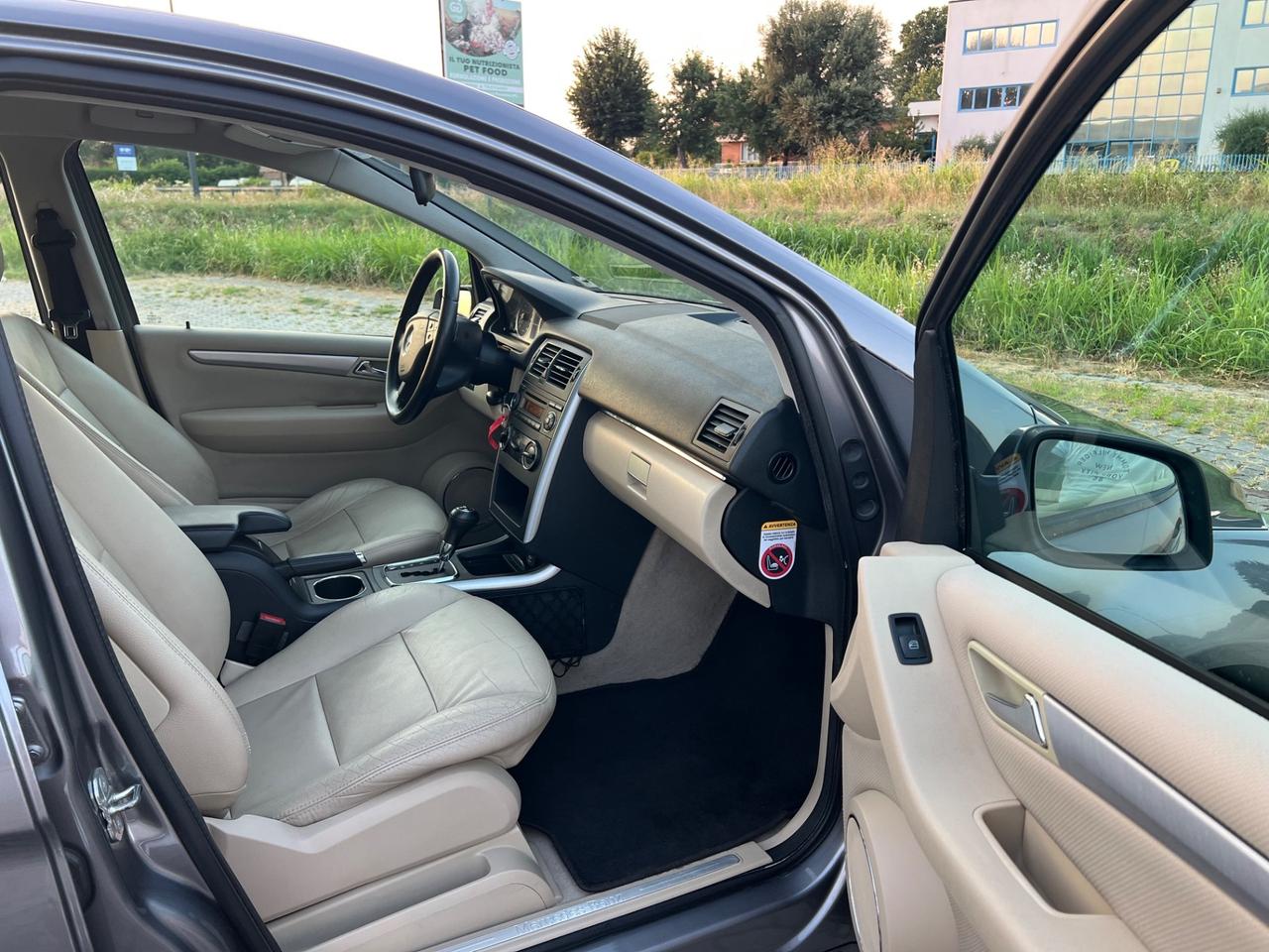 Mercedes-benz B 180 B 180 AUTOMATIC Executive