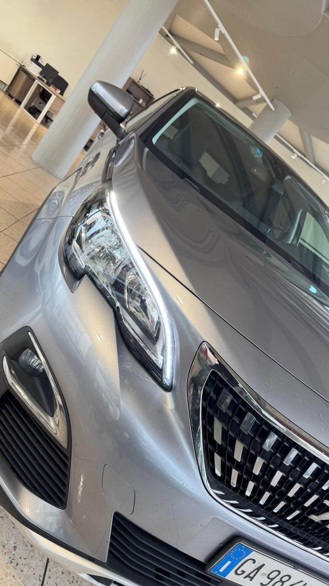 Peugeot 3008 BlueHDi 130 S&S Allure