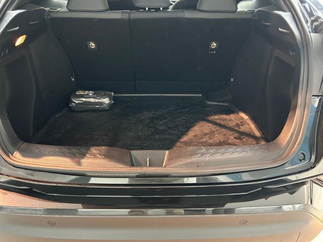 TOYOTA C-HR 1.8 Hybrid E-CVT Trend