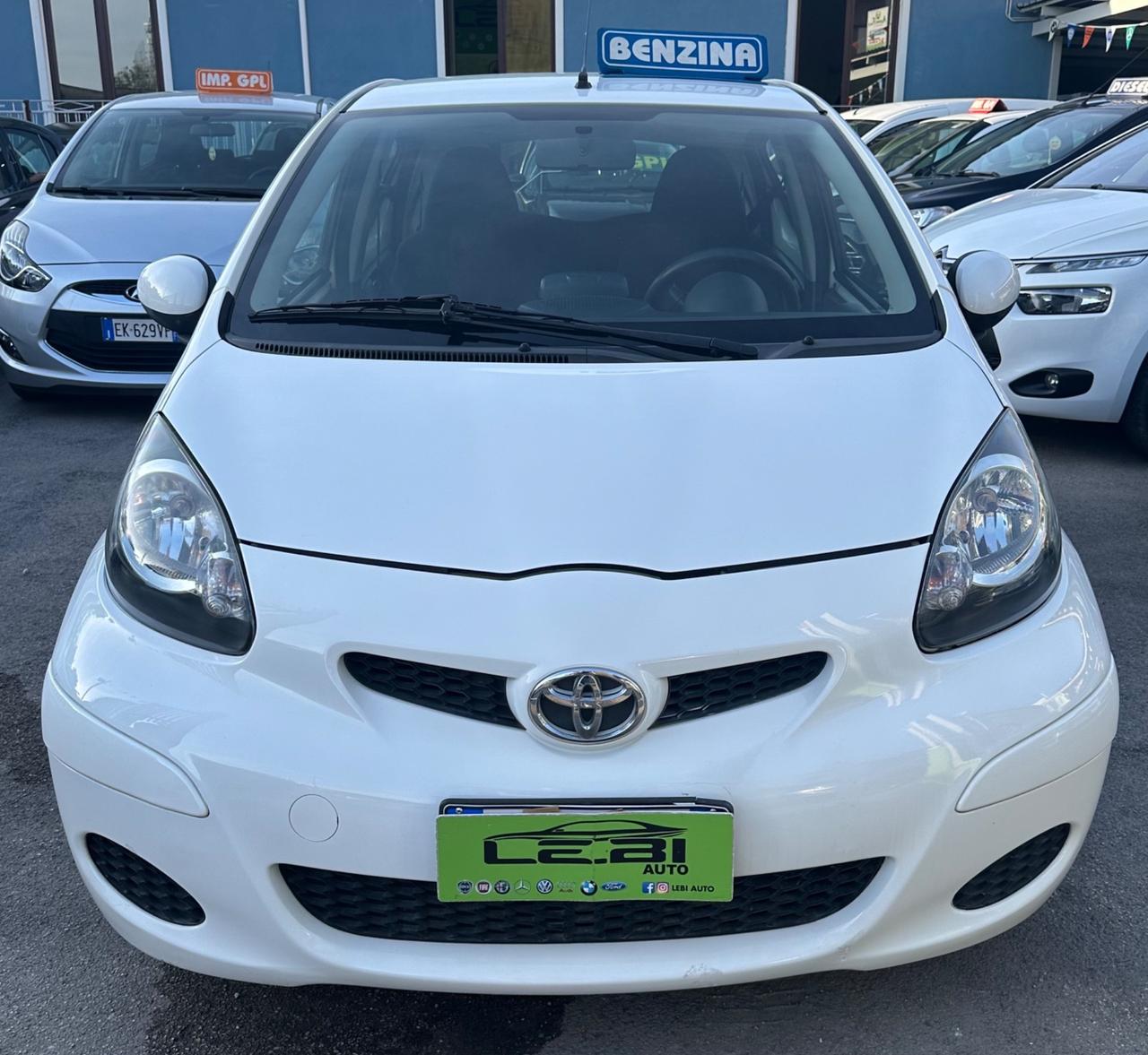 Toyota Aygo 1.0 BENZ. 5 porte Now 2011