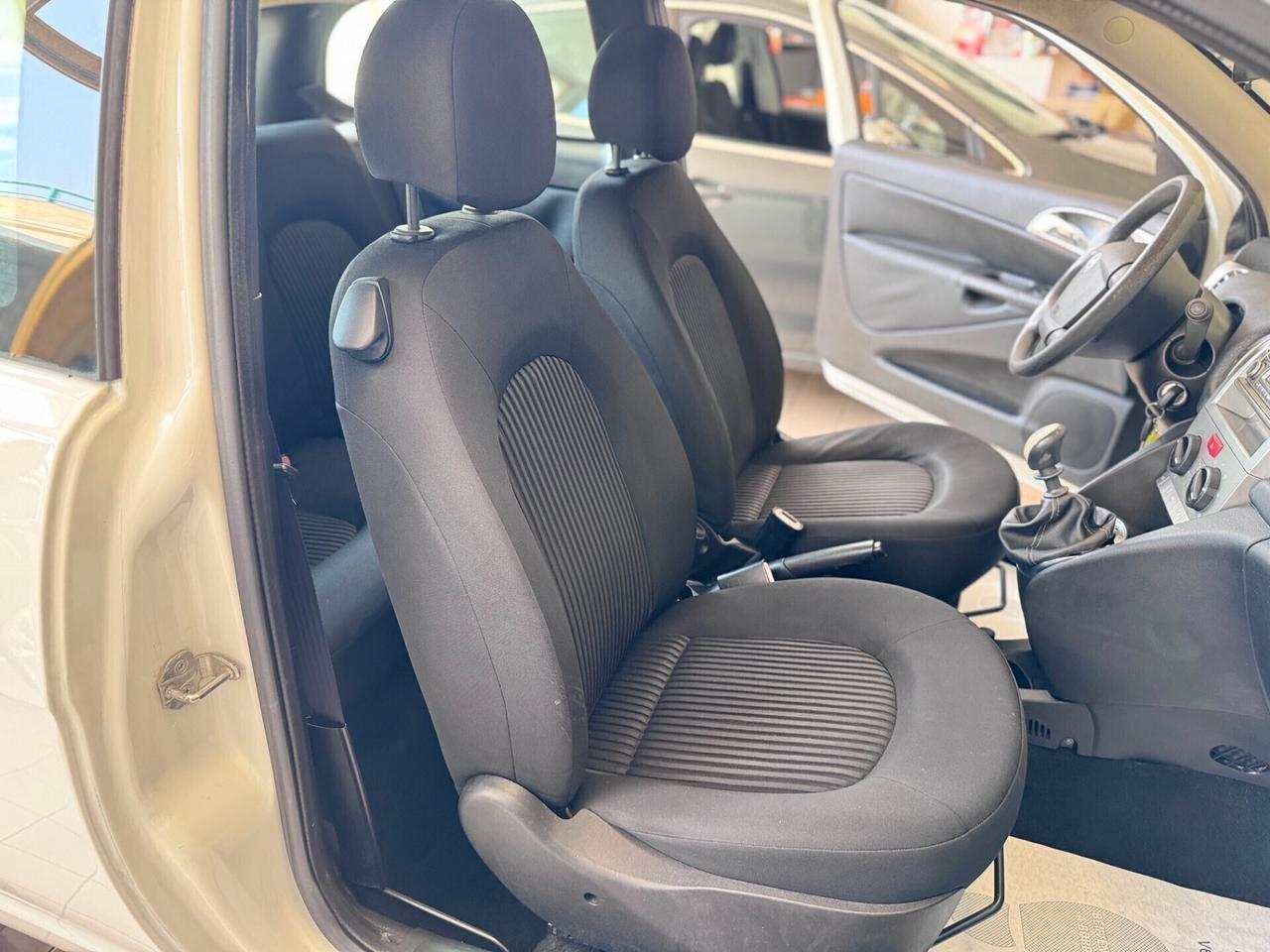 Lancia Ypsilon 1.2 Argento