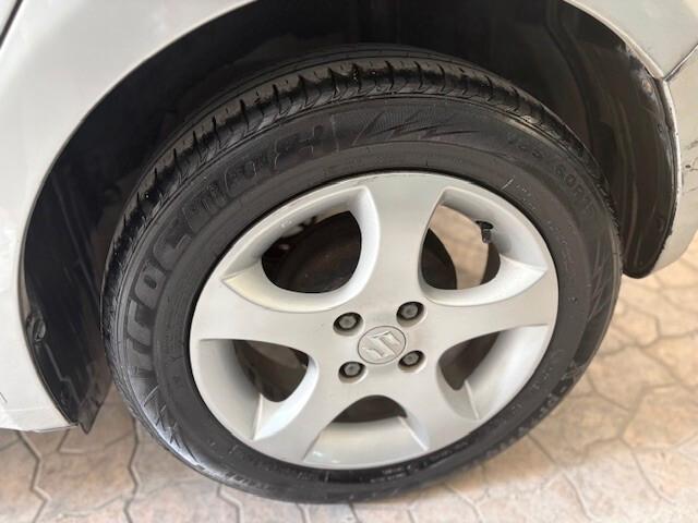 Suzuki Swift 1.3 DDiS 5p. GL