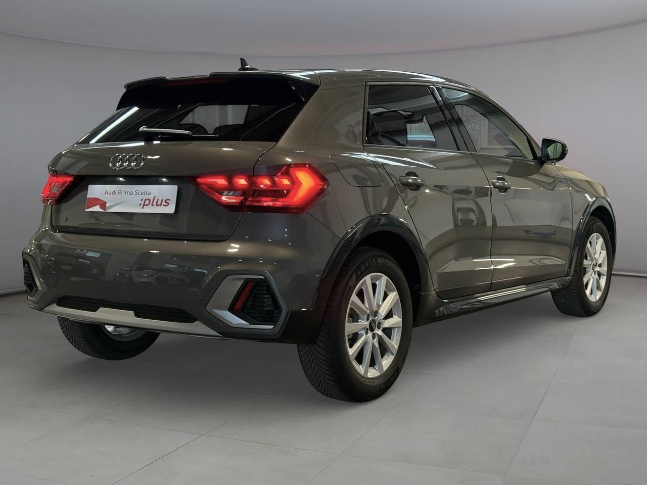 AUDI A1 II 2022 allstreet - A1 allstreet 30 1.0 tfsi Business 116cv