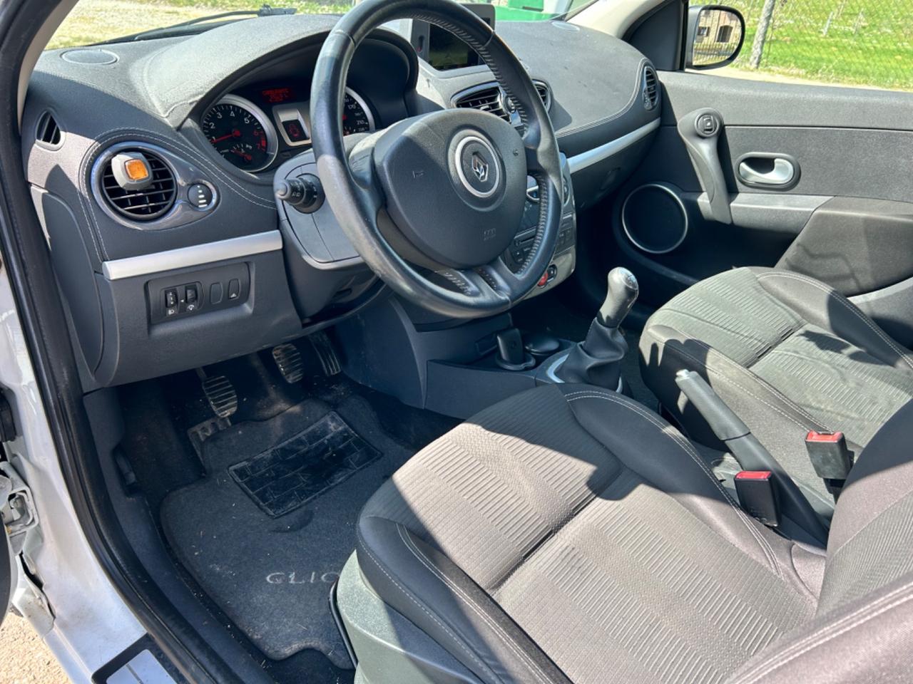 Renault Clio 1.2 16V 5 porte Live!