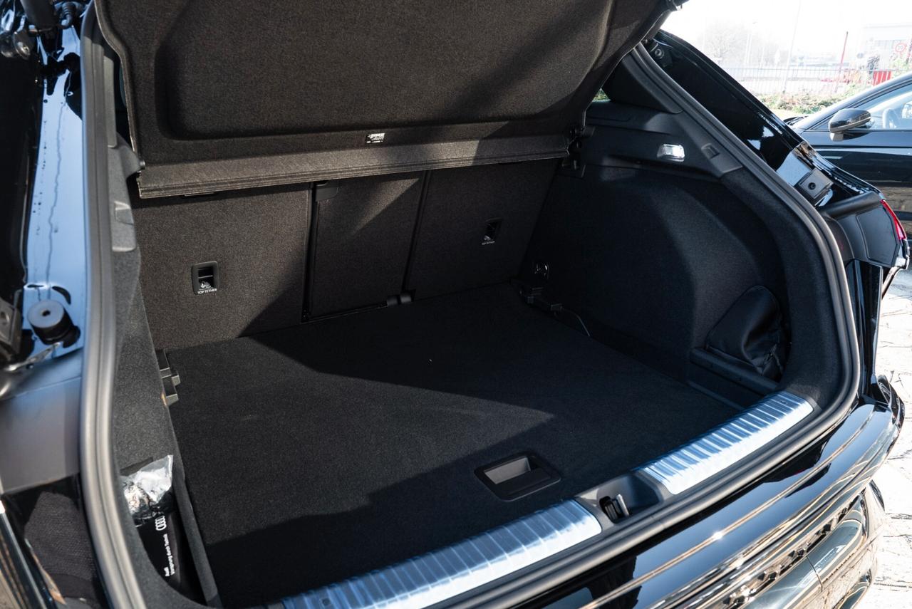 Audi Q3 45 TFSI e S tronic line edition