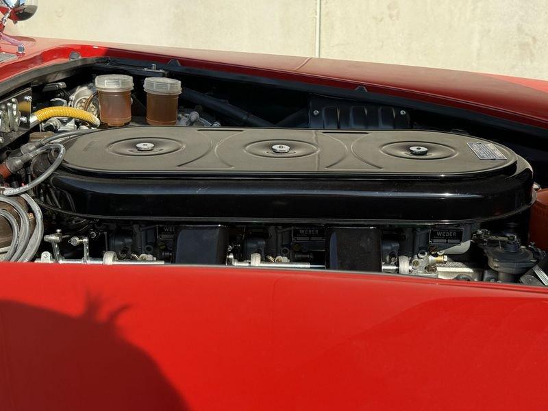 Ferrari 330 GT 2+2 restauro da concorso
