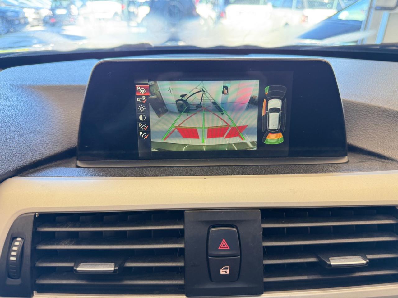 BMW 316d Touring Sport automatica okneopatentati