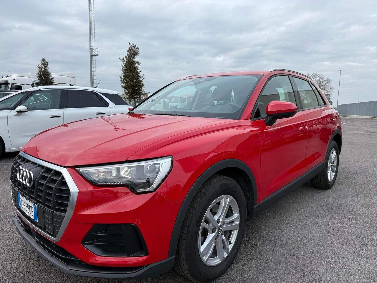 Audi Q3 35 TDI S tronic Business