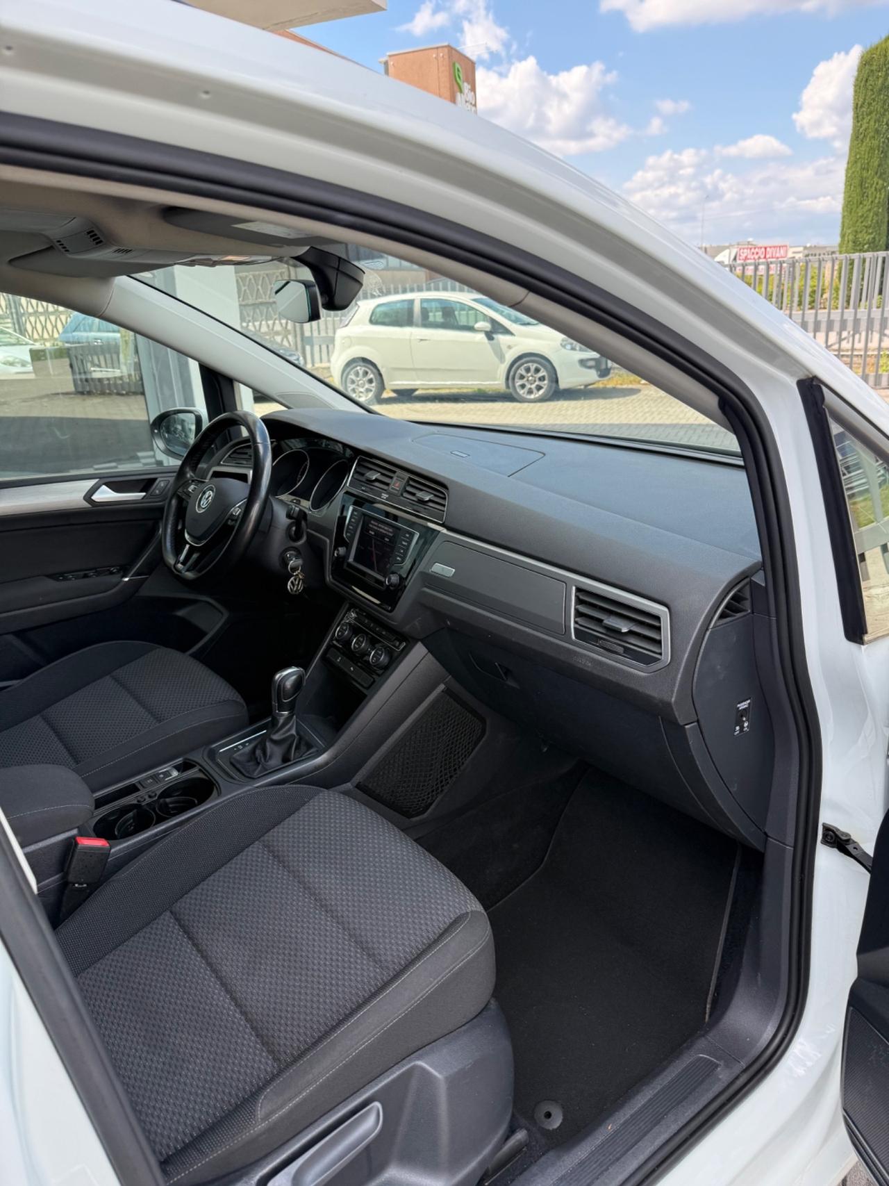 Volkswagen Touran 1.6 TDI 115 CV SCR DSG Business BlueMotion Technology