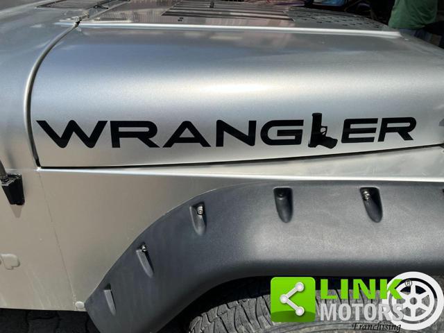 JEEP Wrangler 2.5 i 103 cv Laredo GPL