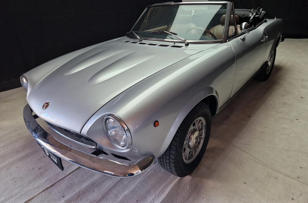 Fiat 124 Spider Sport 1.8cc anno 1977 certificata ASI con C.R.S.