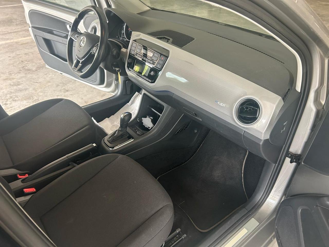 Volkswagen up! e-up! 82 CV