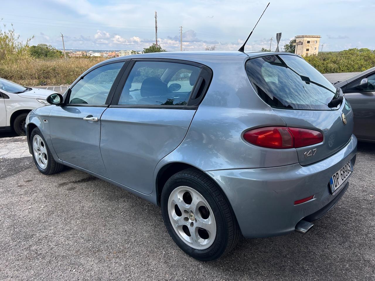 Alfa Romeo 147 1.9 JTD M-JET 16V 5 porte Dist.