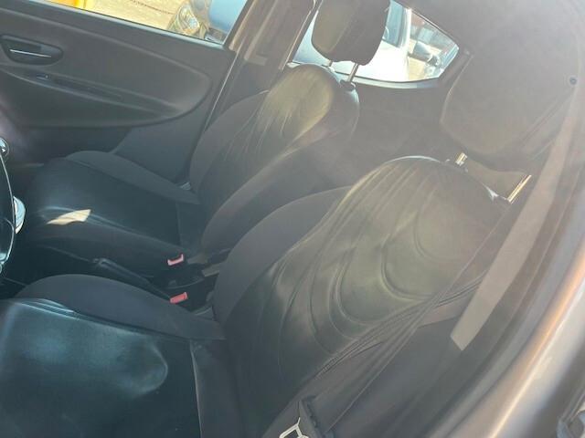 Lancia Ypsilon 1.3 MJT 16V 95 CV 5 porte S&S Gold