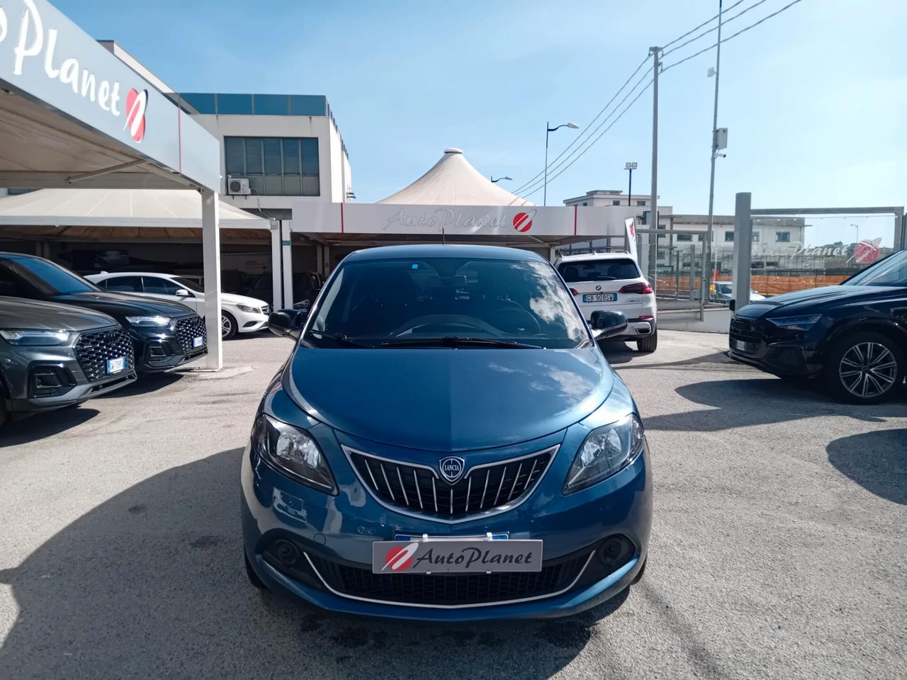 Lancia Ypsilon 1.0 FireFly 5 porte S&S Hybrid Ecochic Silver