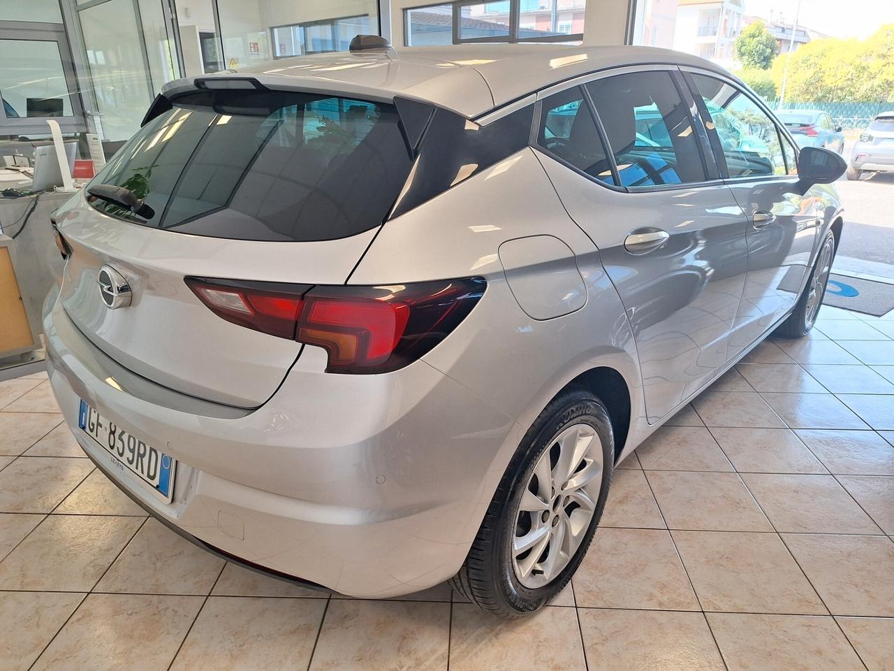 Opel Astra 1.5 CDTI 122 CV S&S 5 porte Business Elegance