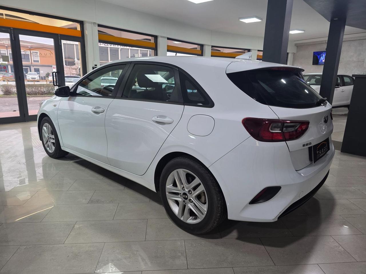 Kia Ceed Business 1.4 MPI #8758