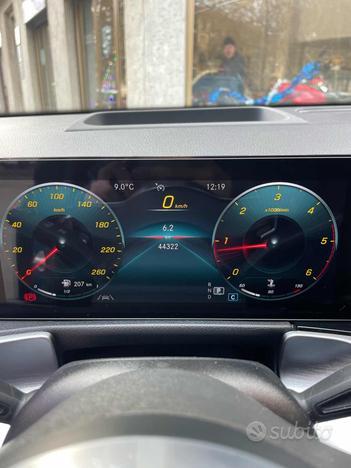 MERCEDES-BENZ GLB 200 d Automatic Premium AMG