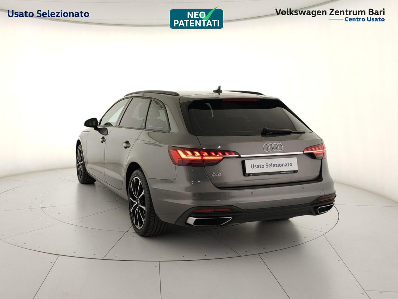 Audi A4 avant 30 2.0 tdi mhev business 136cv s-tronic