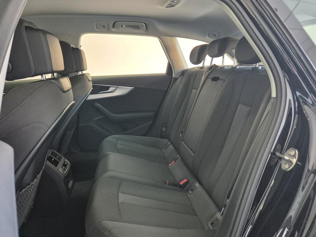 Audi A4 Avant 40 g-tron S tronic Business Advanced