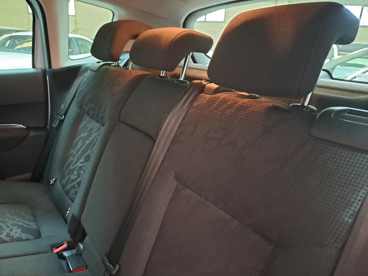 PEUGEOT 3008 1.6 HDI