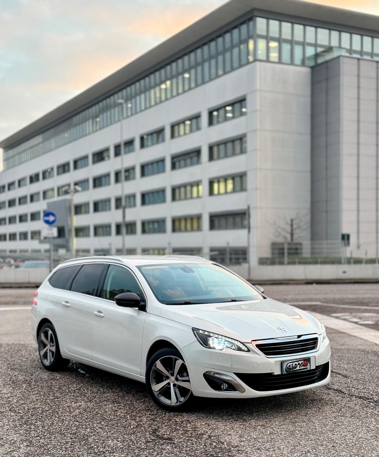 Peugeot 308 BlueHDi 150 S&S SW Allure