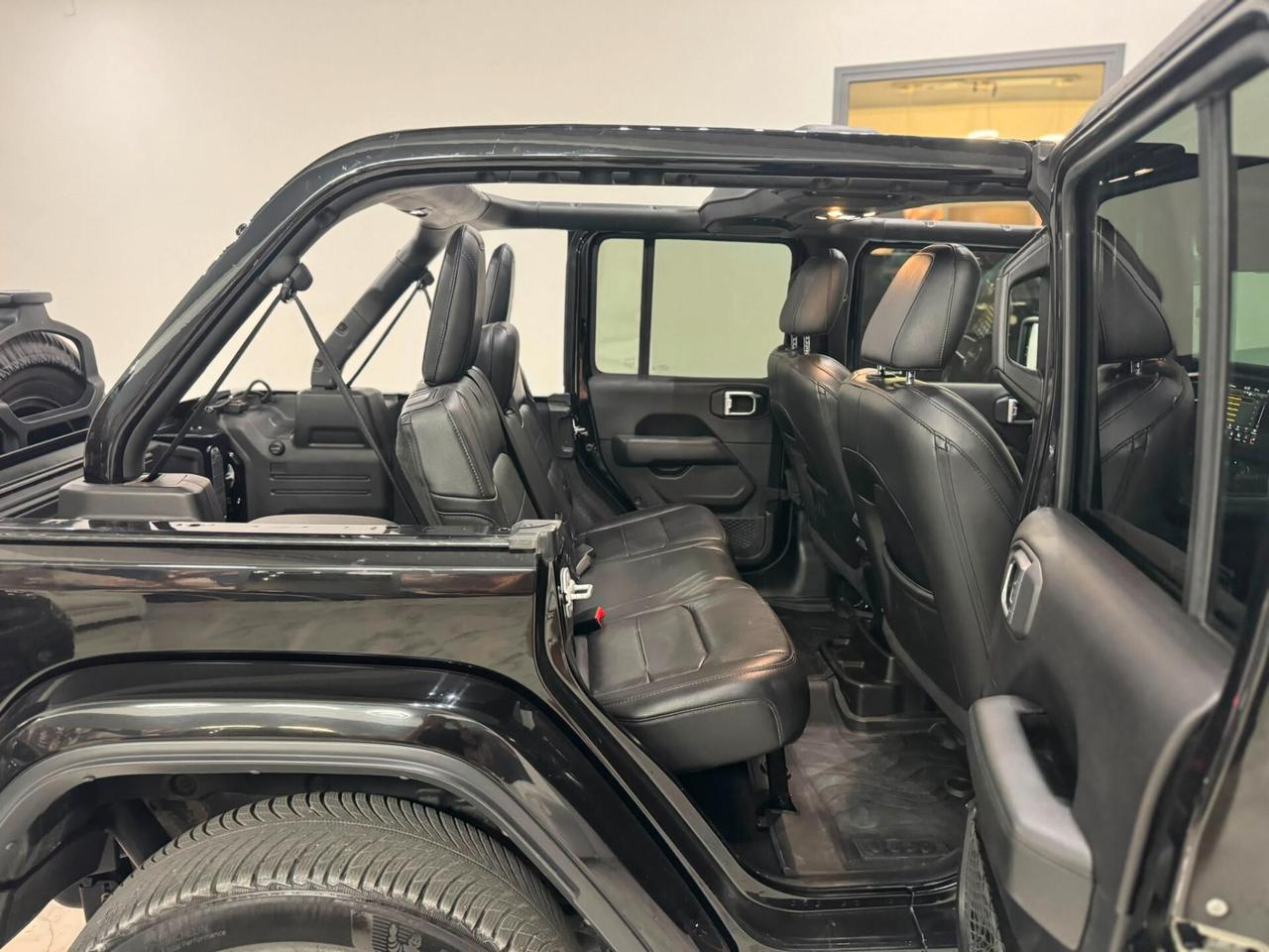 Jeep Wrangler Unlimited 2.2 Mjt II Sahara