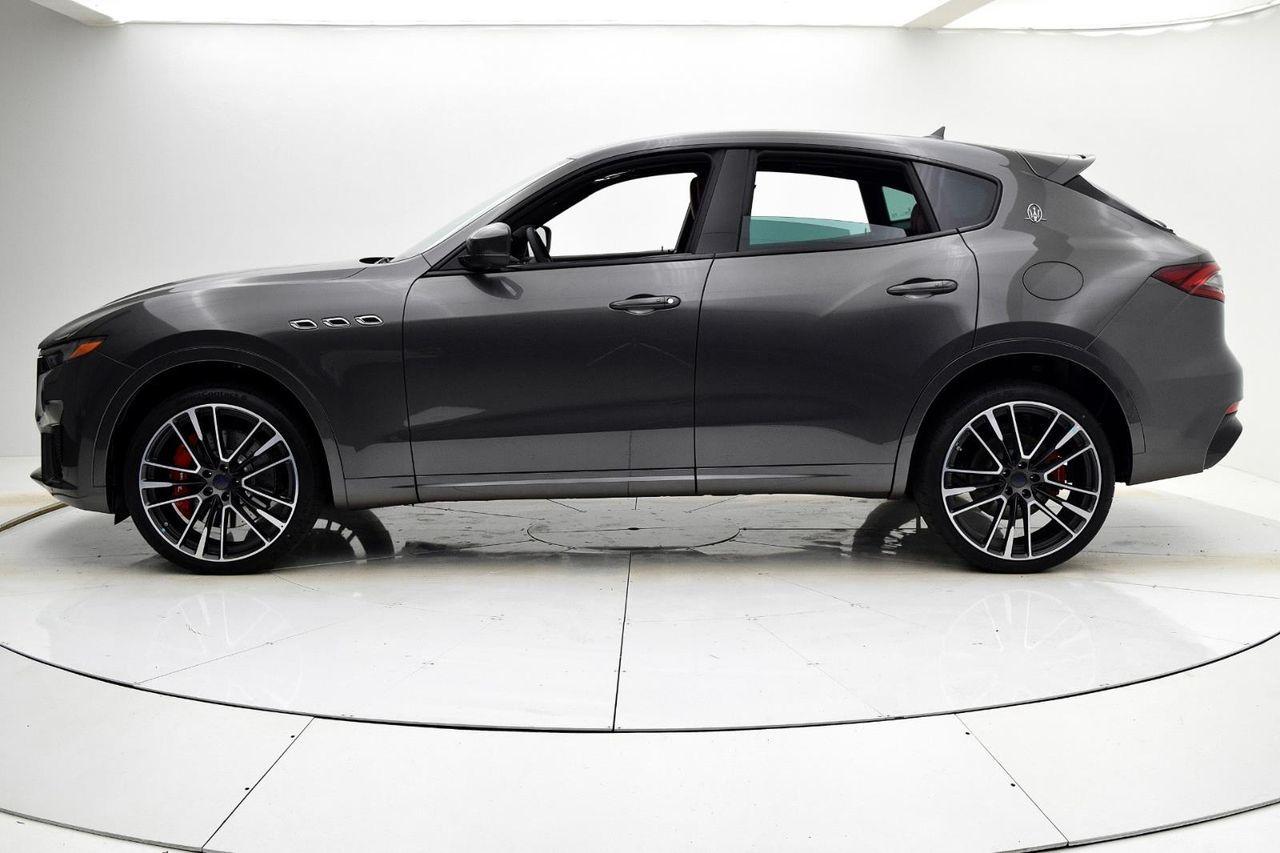 MASERATI Levante V6 Diesel 250 CV AWD Noleggio Lungo Termine