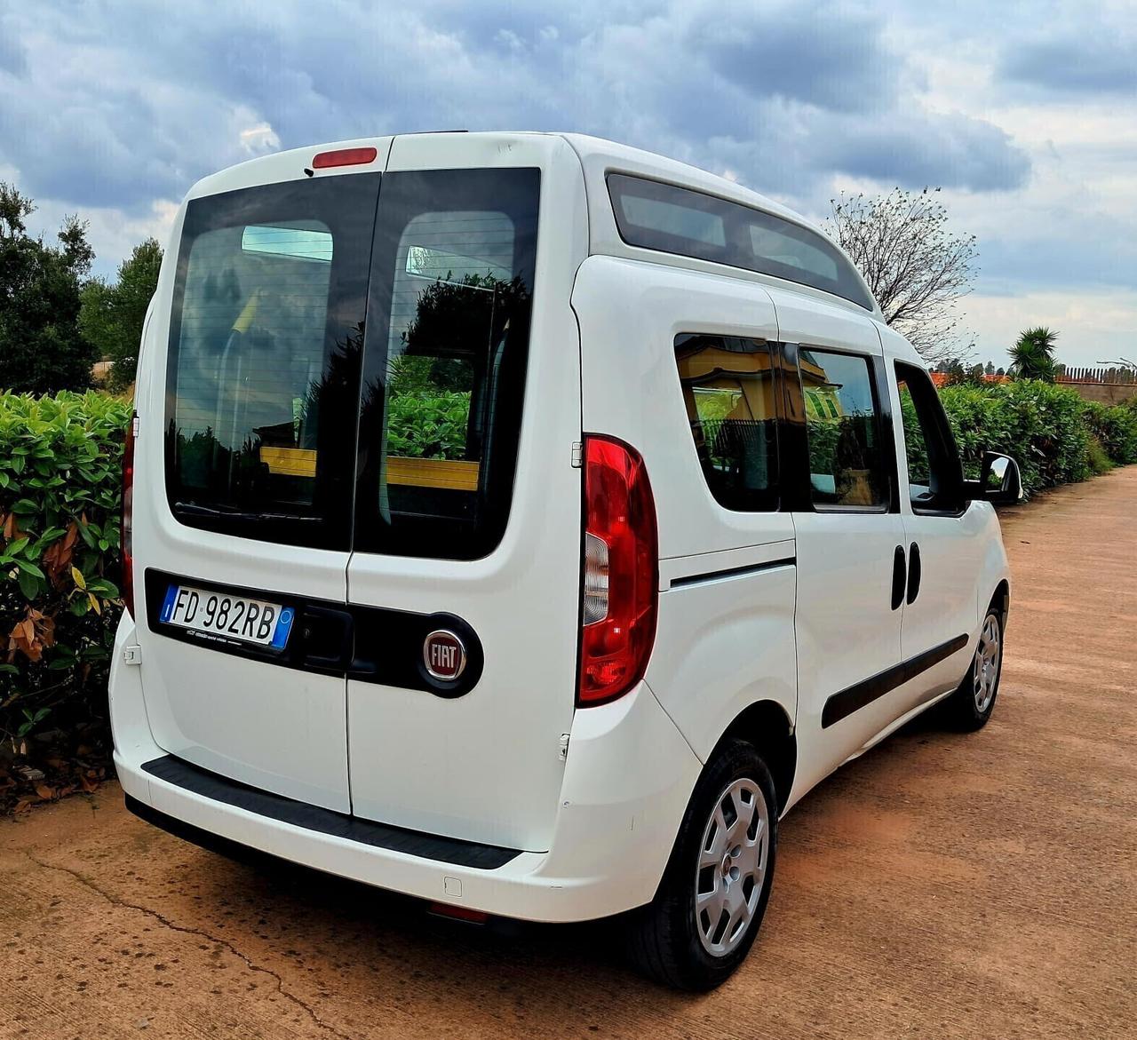 Fiat Doblo EURO 6 TETTO ALTO TRASPORTO DISABILI