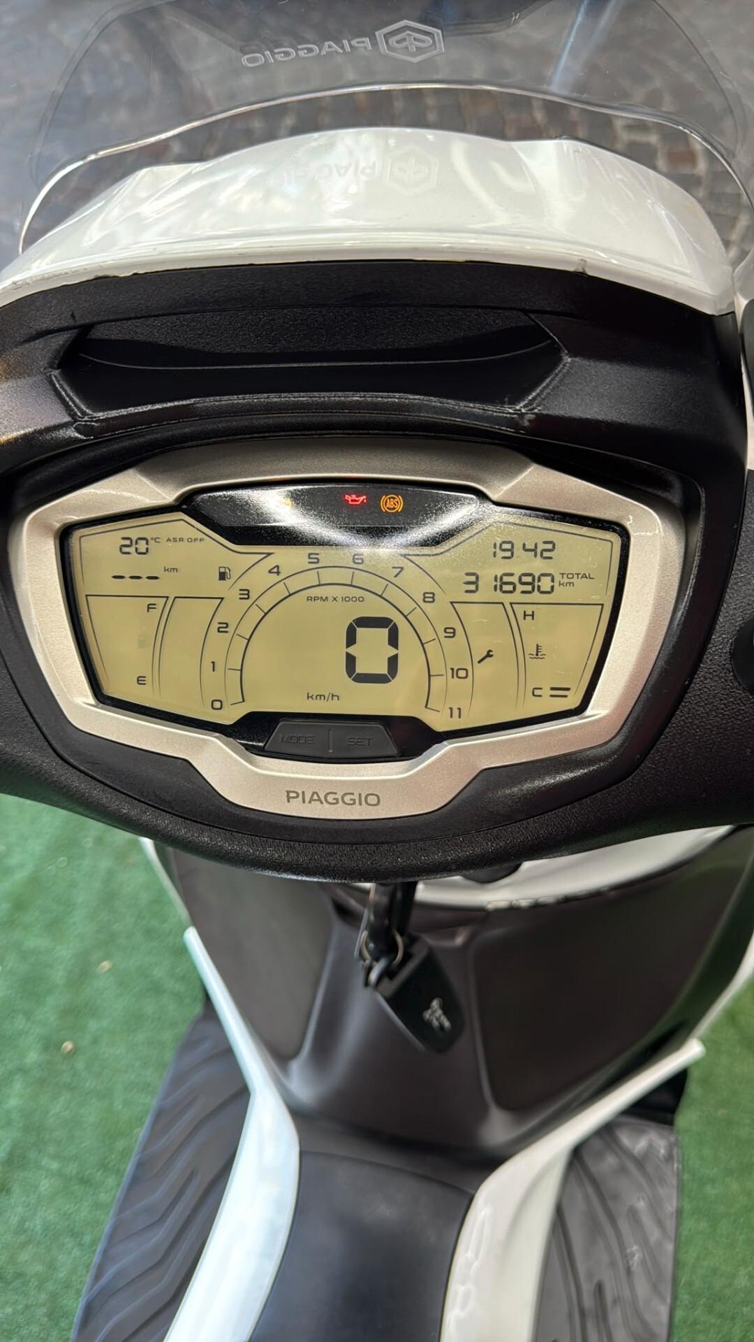 Piaggio Beverly 300