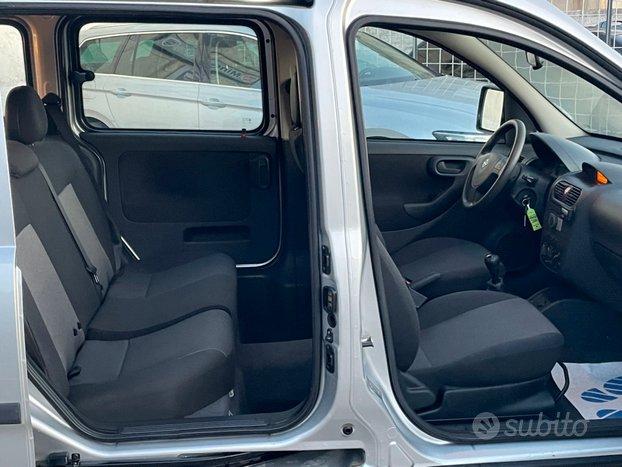 Opel Combo autovettura 5 posti 1.3 multijet