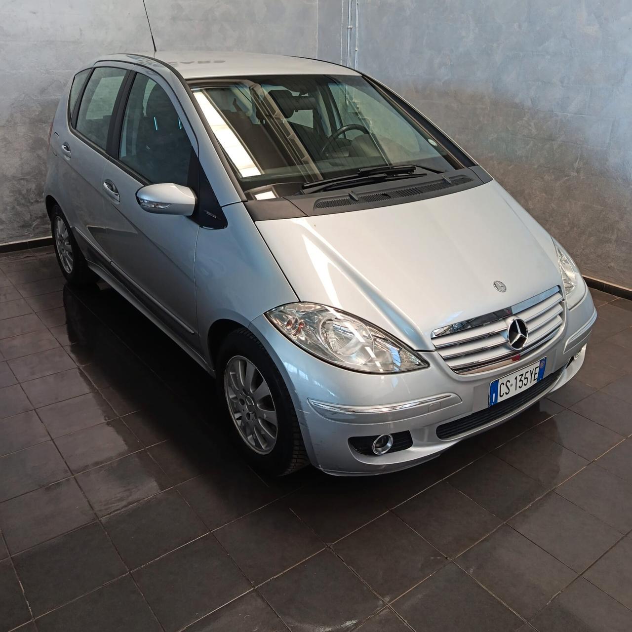 Mercedes-benz A 150 benzina neopatentati