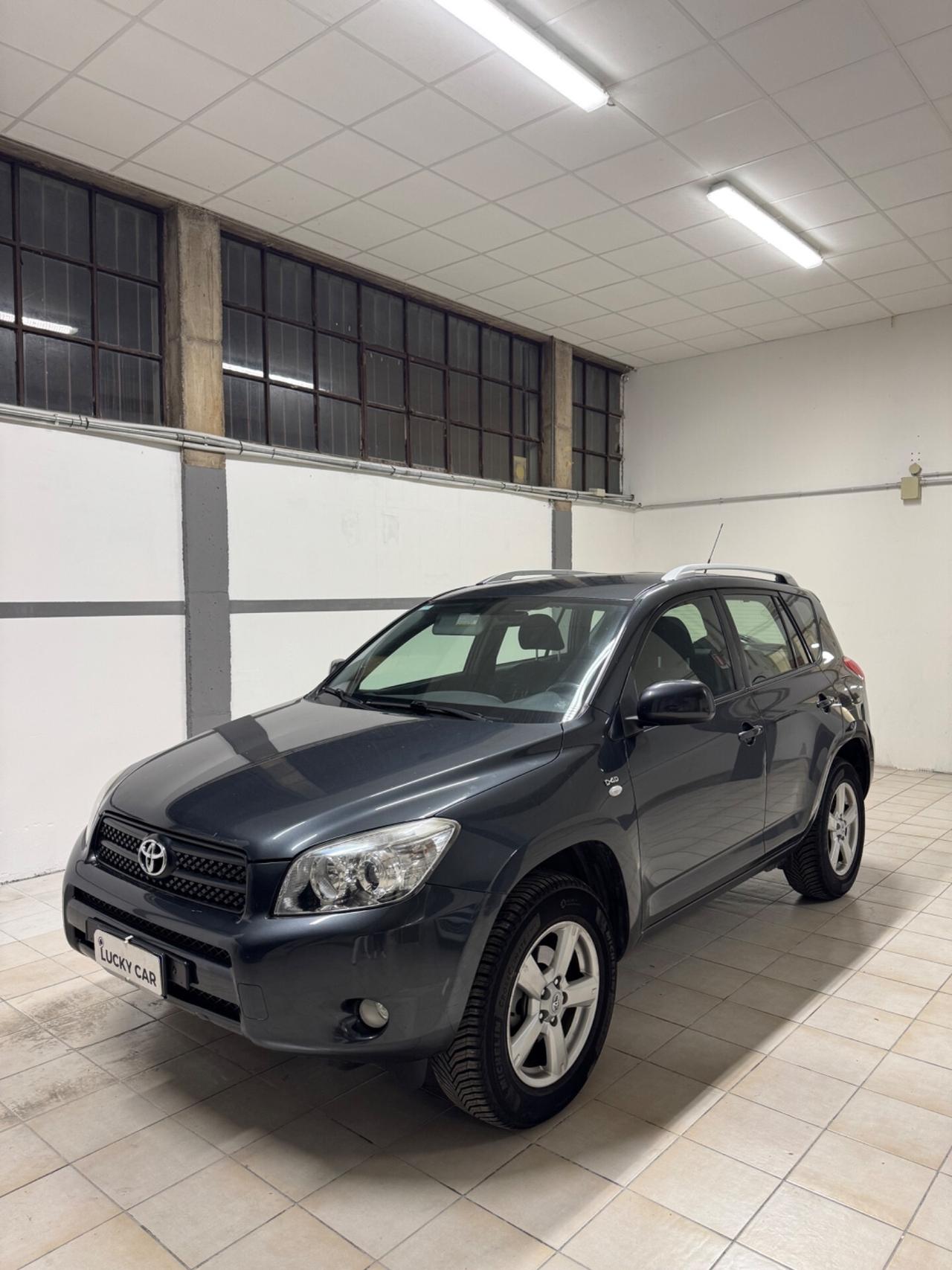 Toyota RAV 4 RAV4 2.2 D-4D 136 CV Sol