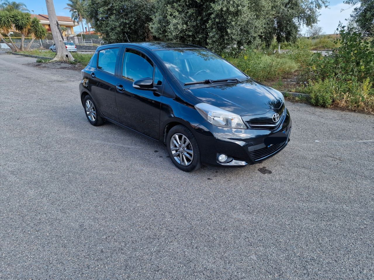 Yaris 1.3 benzina pronta consegna