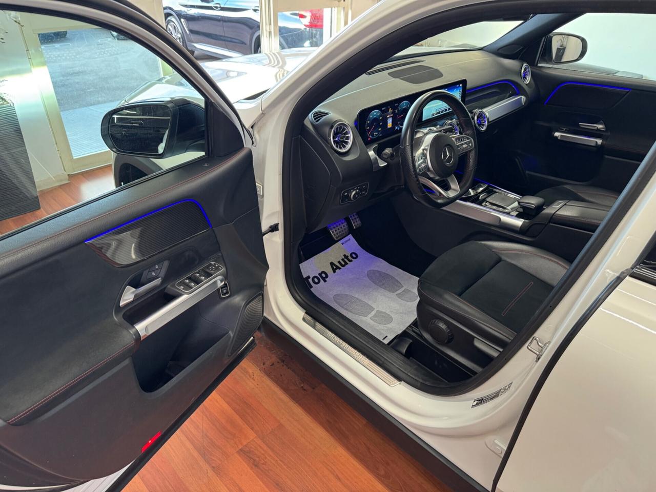 MERCEDES-BENZ GLB 200 d AUT. 4MATIC AMGLINE PREMIUM PLUS