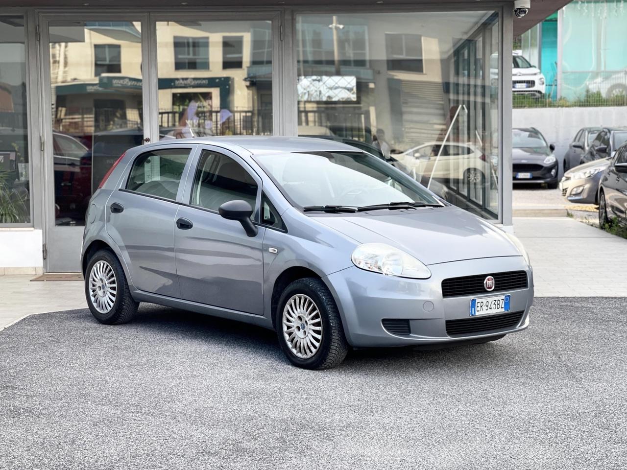 Fiat Punto 1.2 Benzina 69CV E5 Neo - 2013