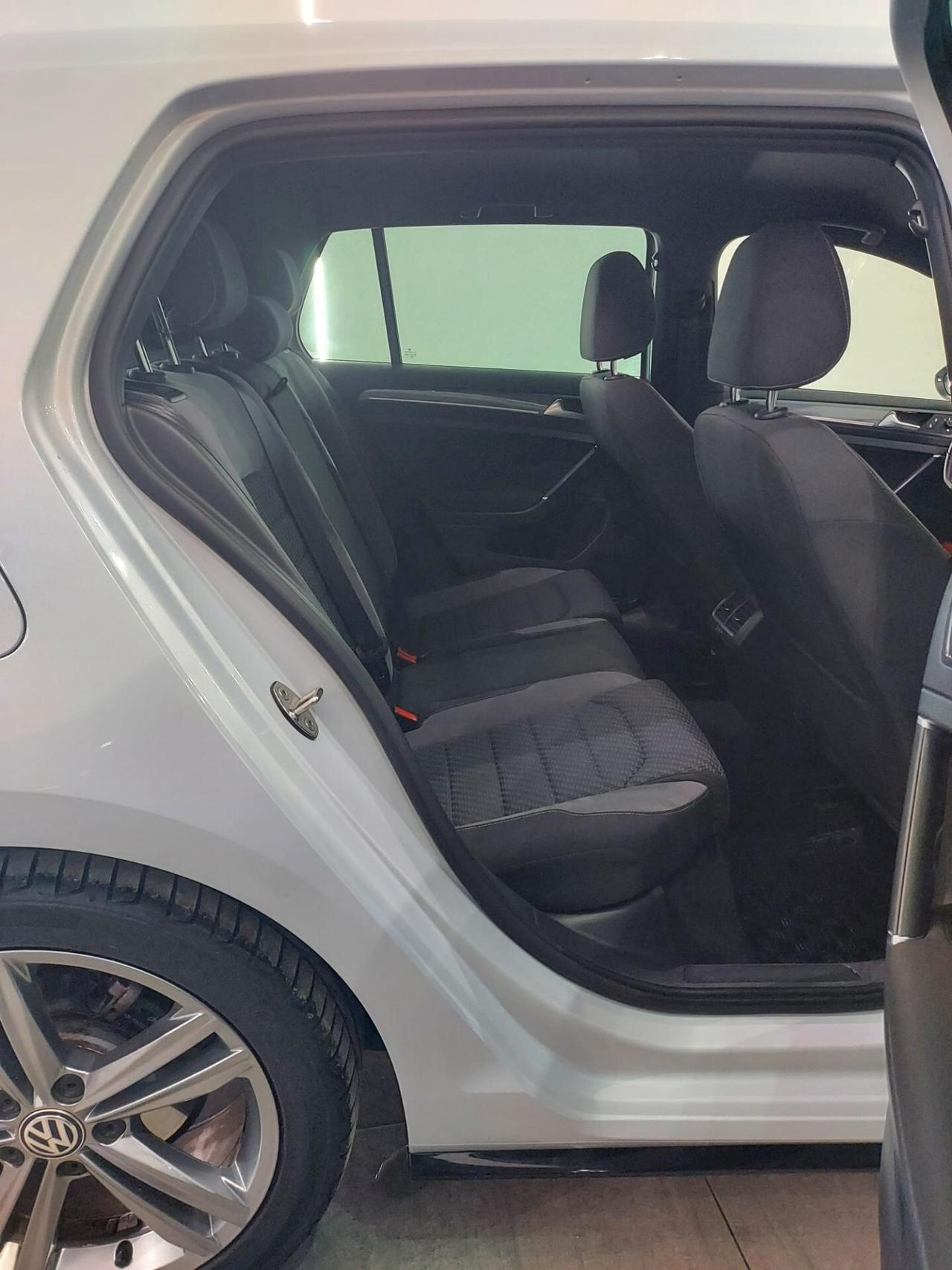 Volkswagen Golf 1.6 TDI 115 CV 5p. R-LINE 2018