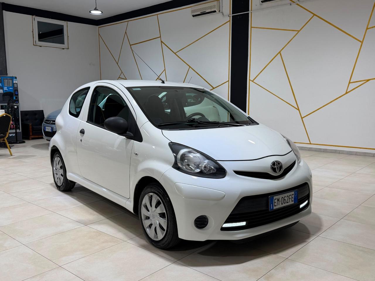 Toyota Aygo 1.0 12V VVT-i 3 porte Lounge Connect