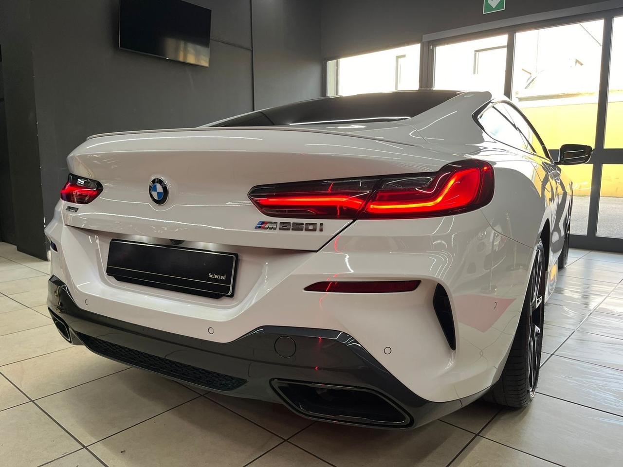 Bmw 850 M850i xDrive Coupé CARBON CORE FULL OPTIONAL