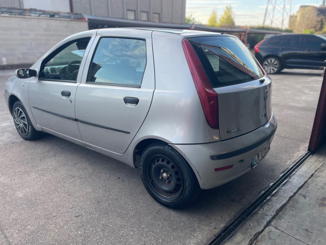 Fiat Punto 1.2i cat 5 porte ELX