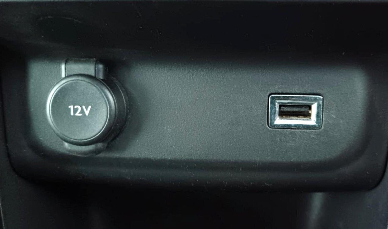 Citroen C3 Blue HDi 100 cv Shine