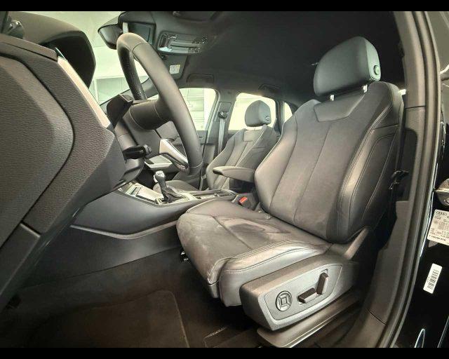 AUDI Q3 35 TDI S tronic Business Advanced