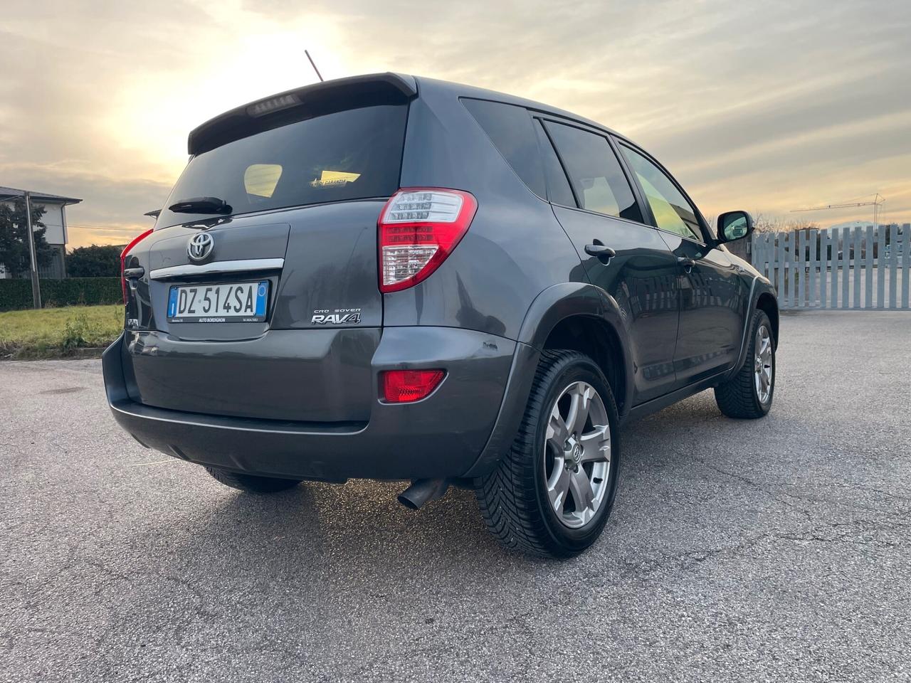 Toyota RAV 4 RAV4 Crossover 2.2 D-Cat A/T 150 CV Executive