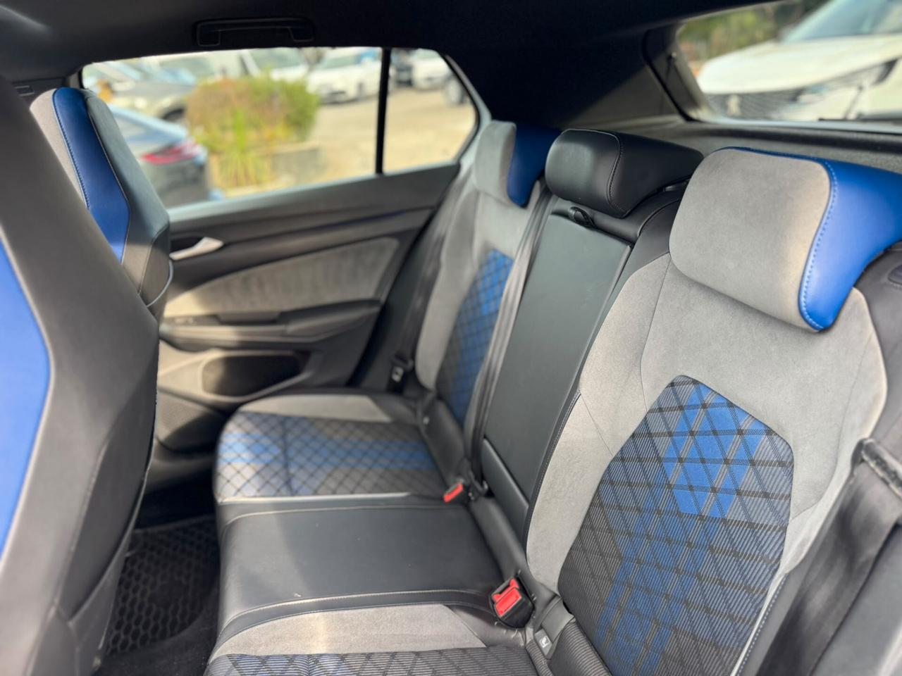 Volkswagen Golf 2.0 TSI R DSG 4Motion 20 years