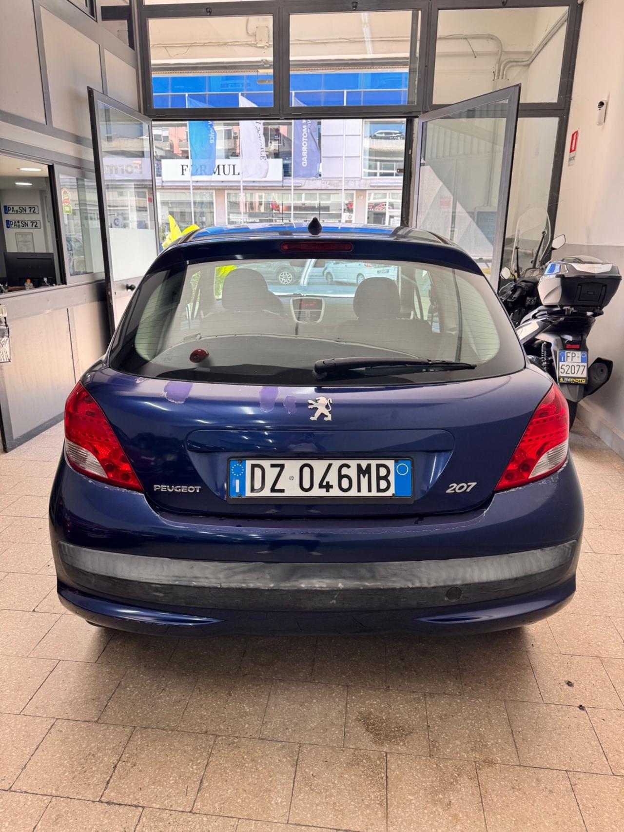 Peugeot 207 1.4 73 Cv 3P. Benz/Gpl - 2009
