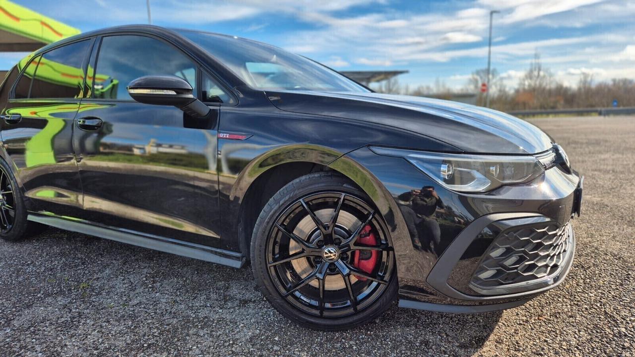 Volkswagen Golf GTI8 2.0 TSI