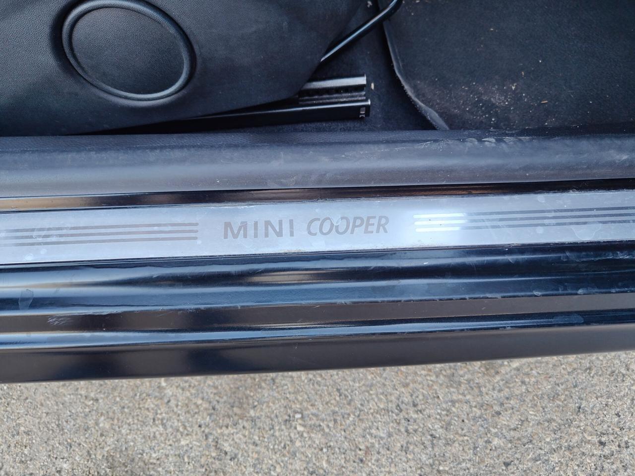 Mini 1.6d Cooper km 100.000
