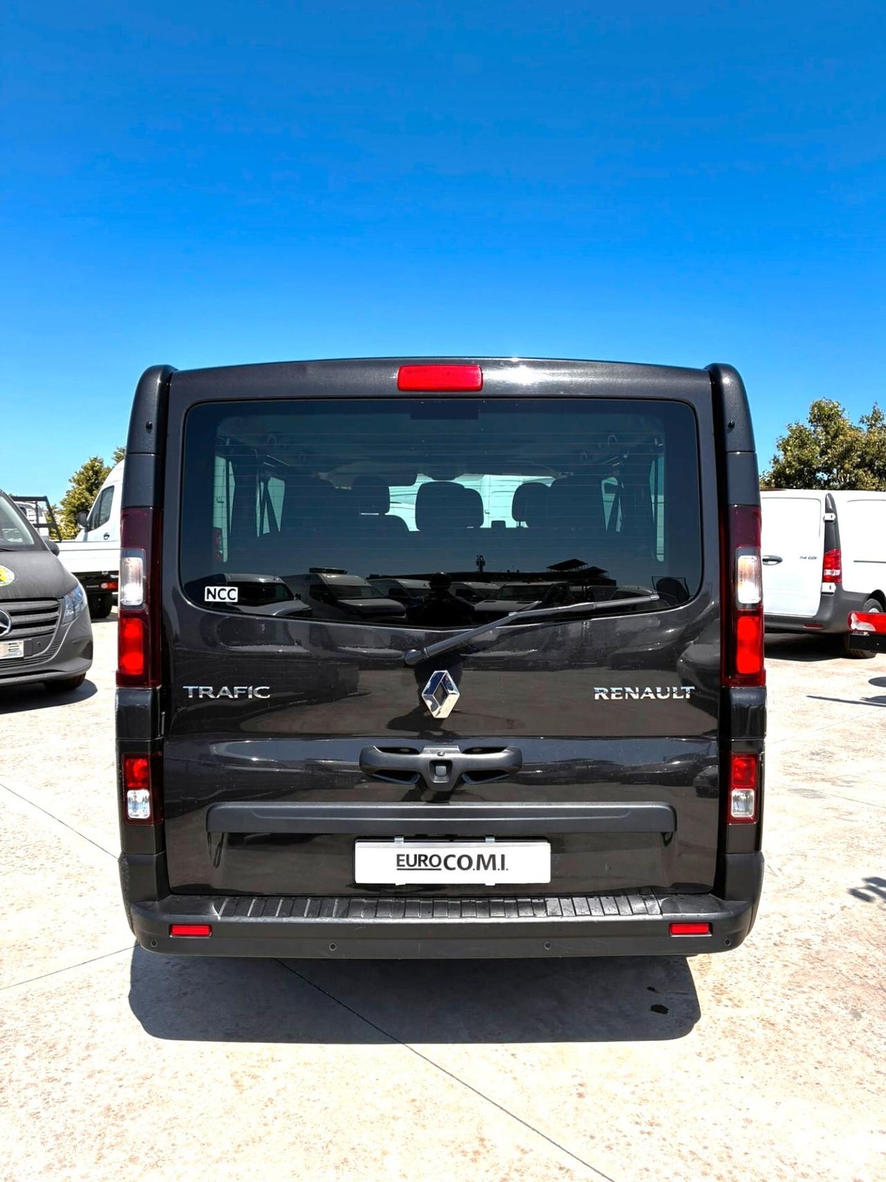 Renault Trafic 9 posti 2.0 dci 145 cv